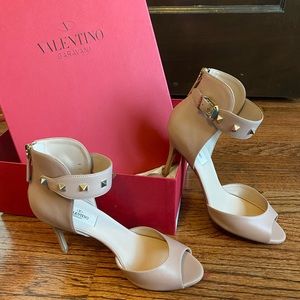 Tan Valentino Open-toed Heels